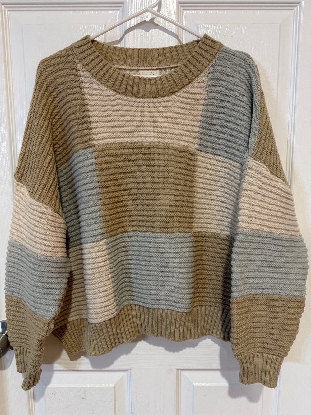 Dreamers Women’s Olive,Cream& Light Blue Color Block Ribbed Crewneck Sweater M/L